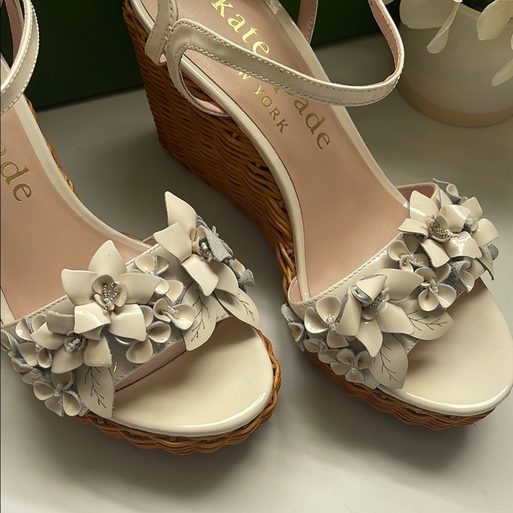 Kate Spade Fiori White Floral Platform Wedge Espadrille Sandals - Picture 8 of 12